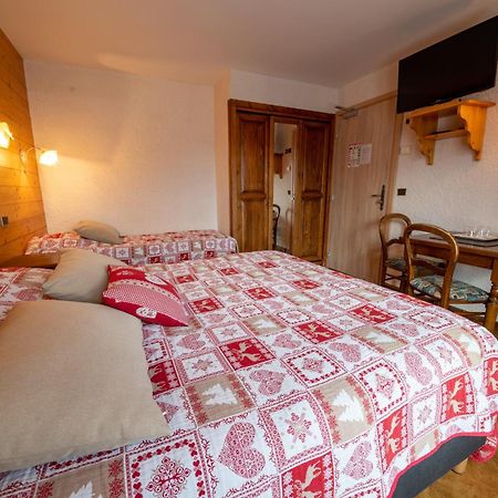 Hotel La Vieille Ferme Manigod Zewnętrze zdjęcie