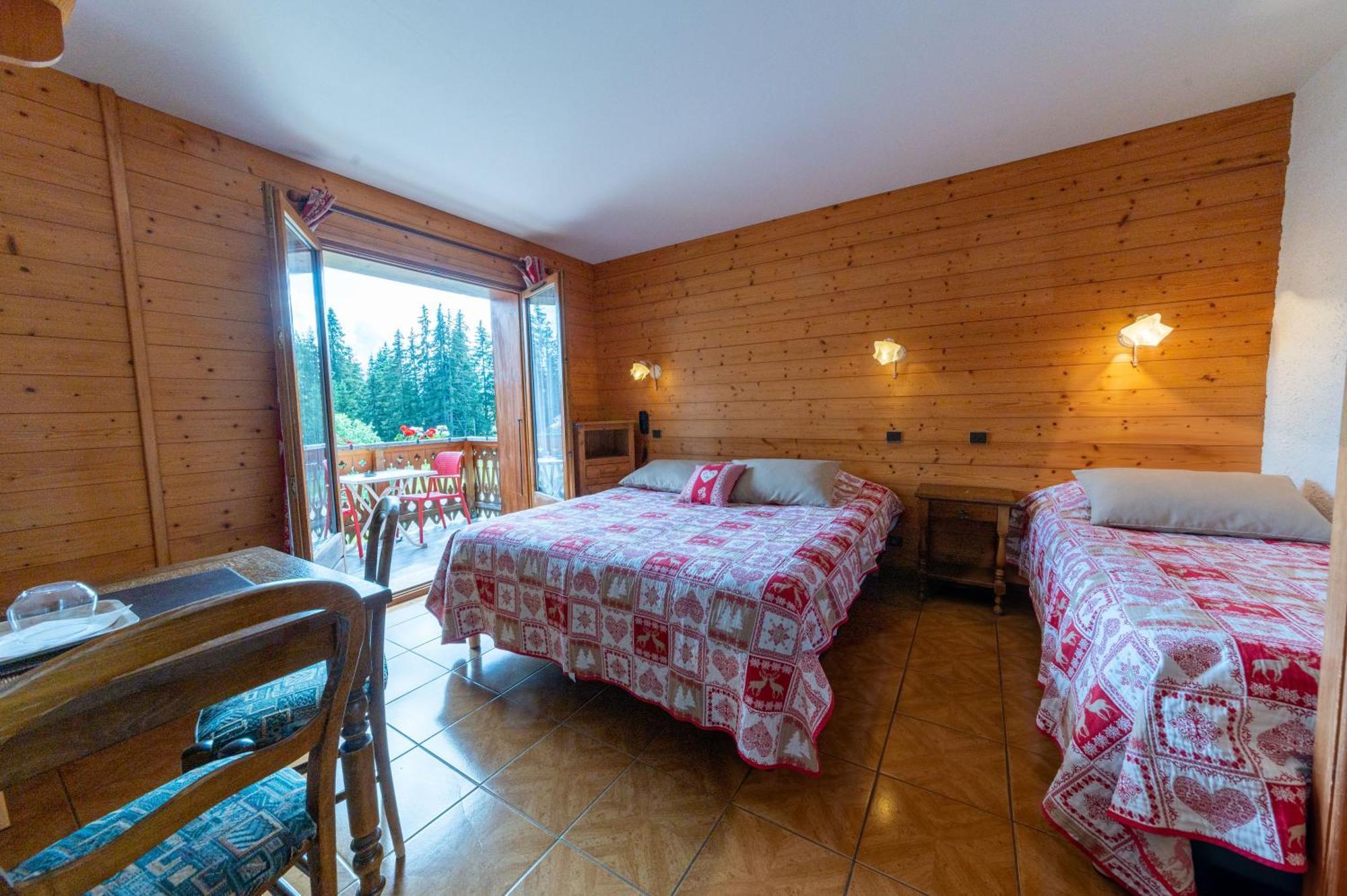 Hotel La Vieille Ferme Manigod Zewnętrze zdjęcie