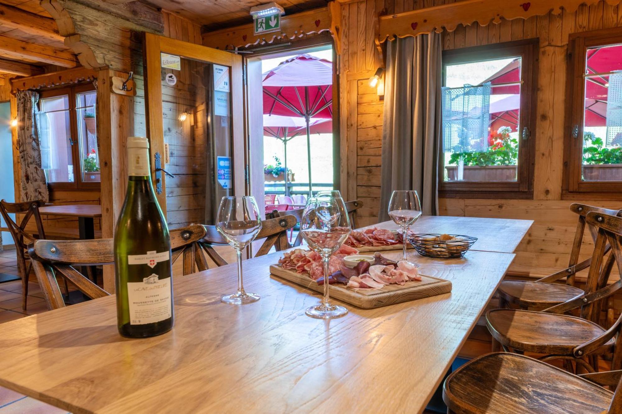 Hotel La Vieille Ferme Manigod Zewnętrze zdjęcie