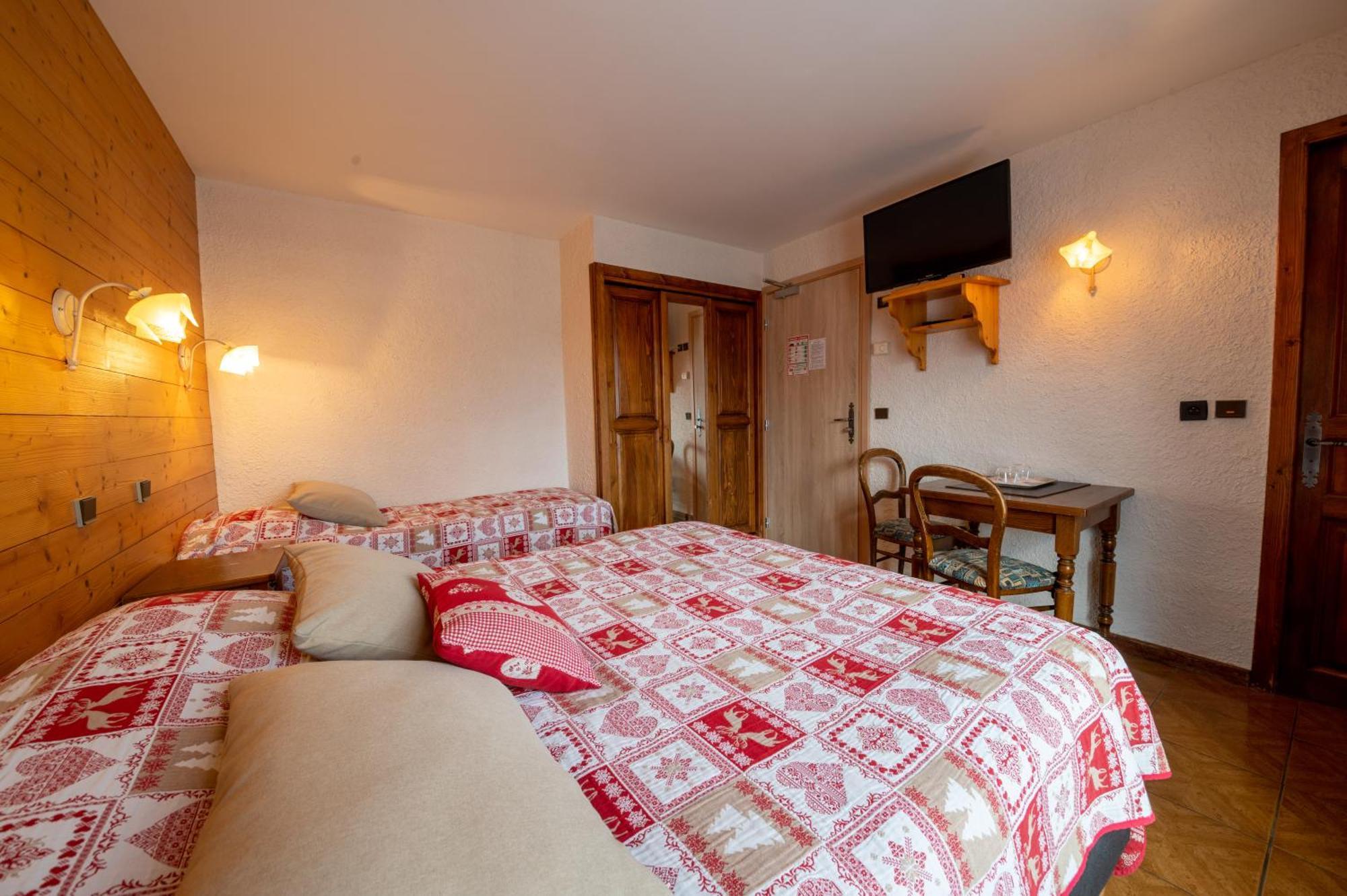 Hotel La Vieille Ferme Manigod Zewnętrze zdjęcie
